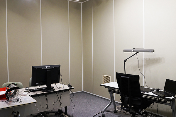 Soundproof room