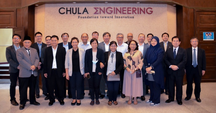 Steering Committee members and secretariat 