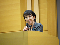 高市総務大臣挨拶 高市総務大臣挨拶