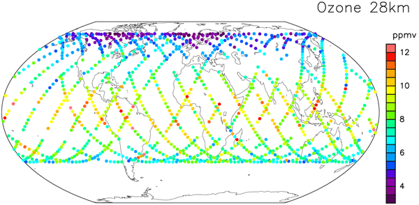 【図1】 オゾンの地球全体にわたる分布図 (本文掲載図の再掲) 【図1】 オゾンの地球全体にわたる分布図 (本文掲載図の再掲)