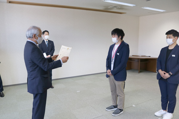 alumnote alumnote